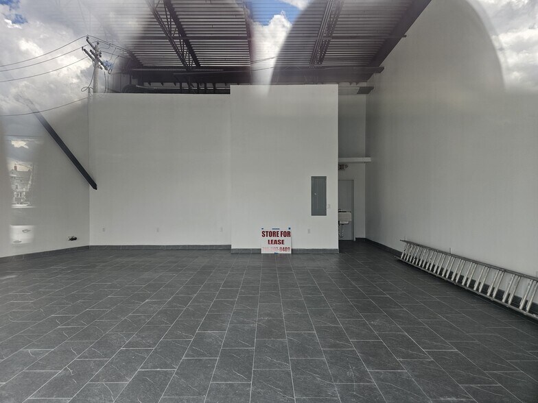 More Photos Of 937 State St, Bridgeport Storefront For Lease