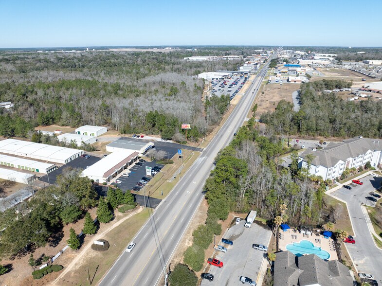 More Photos Of 1300 Schillinger Rd S, Mobile Storefront For Lease