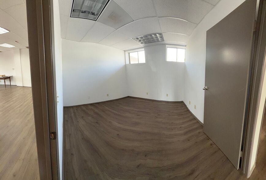 More Photos Of 1841 Flower St, Glendale Warehouse For Lease