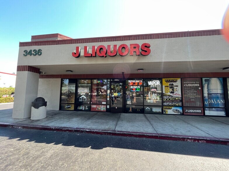 More Photos Of 3410-3436 W Hammer Ln, Stockton Unknown For Lease