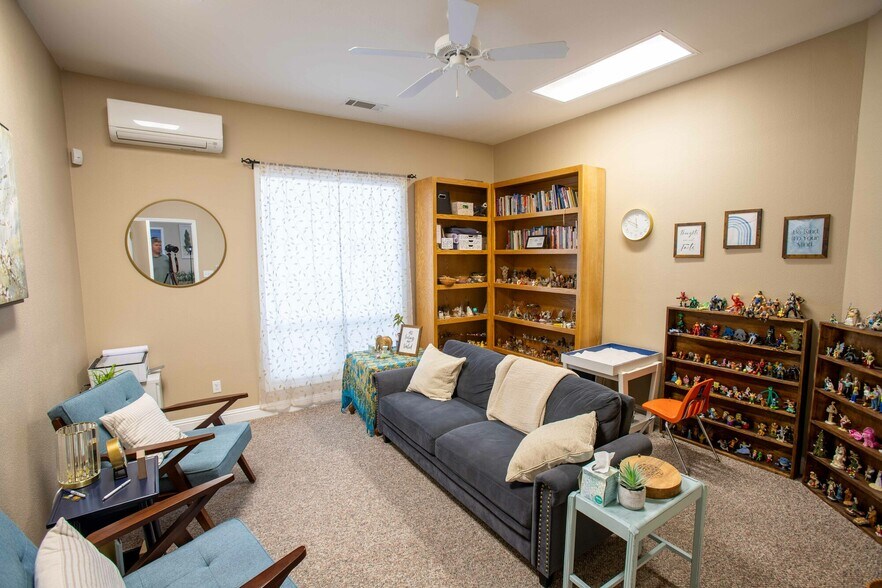 More Photos Of 353 Park Marina Cir, Redding Loft Creative Space For Sale
