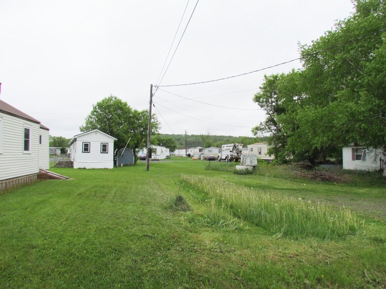 More Photos Of 50 Davis St, Presque Isle Multifamily For Sale