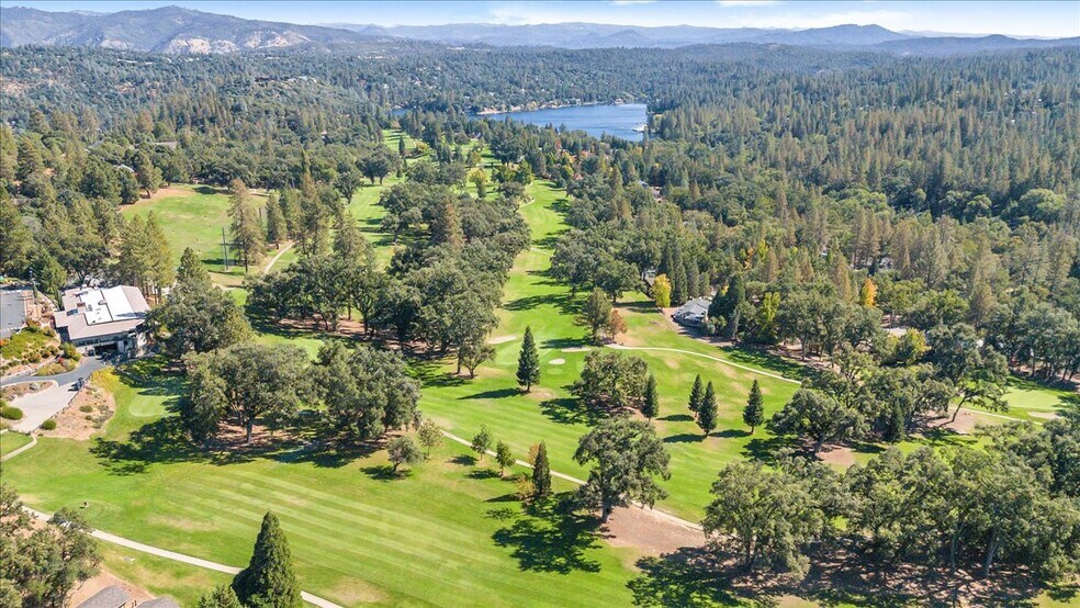 More Photos Of 18736 Main St, Groveland Hotel For Sale