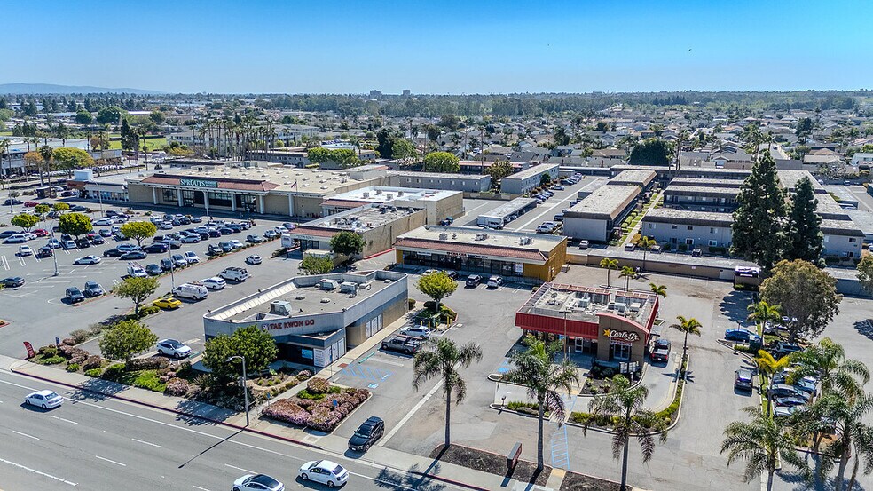 More Photos Of 6908-6916 Warner Ave, Huntington Beach Freestanding For Sale