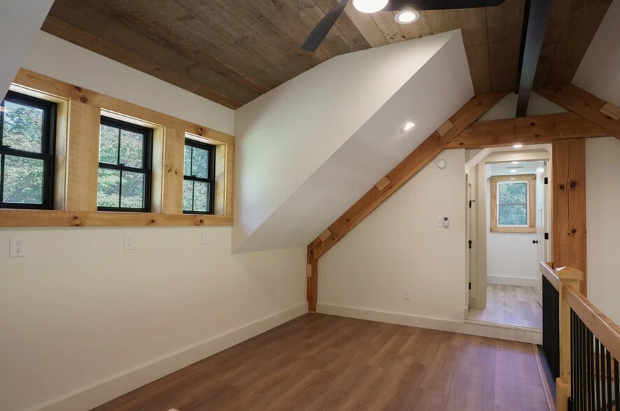 More Photos Of 13496 Shands Rd, Stony Creek Lodge Meeting Hall For Sale