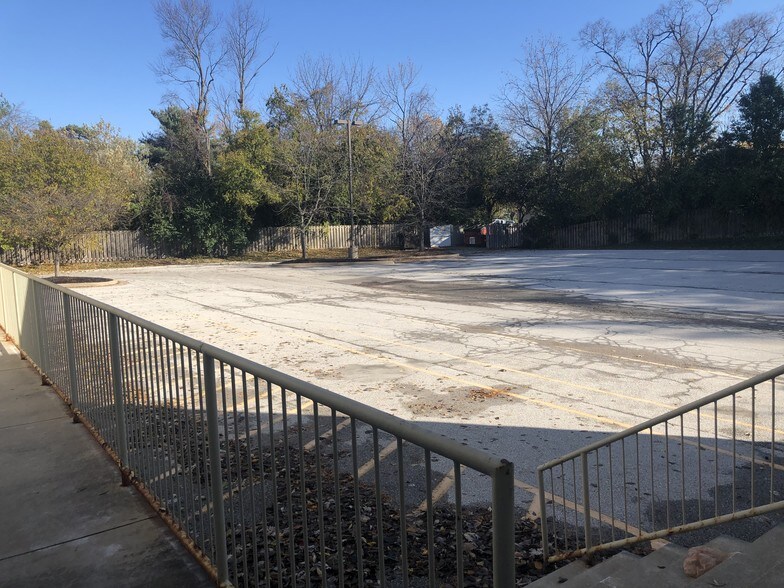 More Photos Of 1259-1263 N State Road 135, Greenwood Unknown For Lease