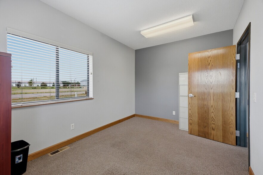 More Photos Of 16658 11th St NE, Little Falls Warehouse For Sale