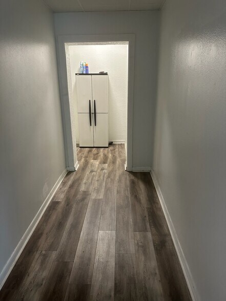 More Photos Of 901 S Woodrow Wilson St, Plant City Office For Sale