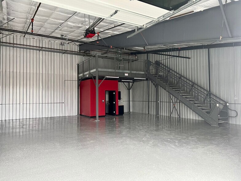 More Photos Of 2000 S 15th St, Laramie Industrial For Lease