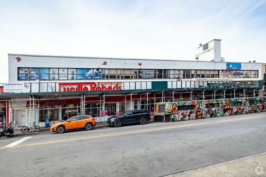 More Photos Of 70-20 Austin St, Forest Hills General Retail For Lease