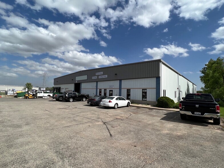 More Photos Of 5501 Clairemont Dr, Appleton Light Manufacturing For Lease