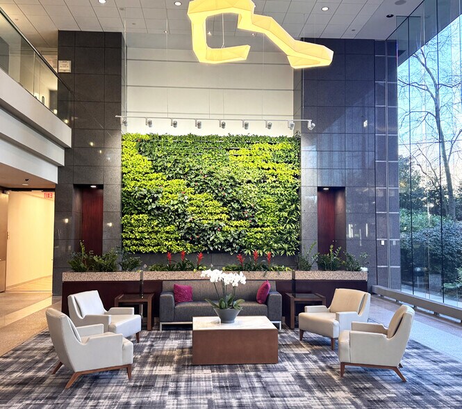 More Photos Of 5607 Glenridge Dr NE, Atlanta Office For Lease