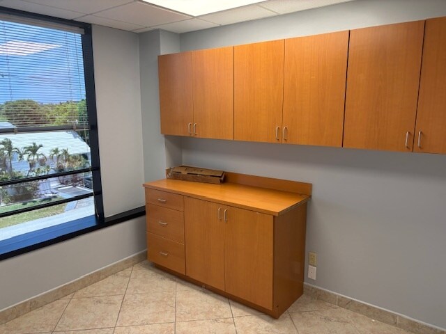 More Photos Of 2021 E Commercial Blvd, Fort Lauderdale Medical For Lease