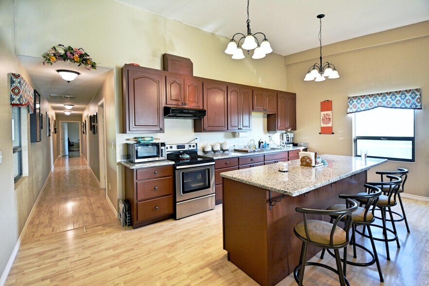 More Photos Of 4545 E FM 775, Seguin Manufacturing For Sale