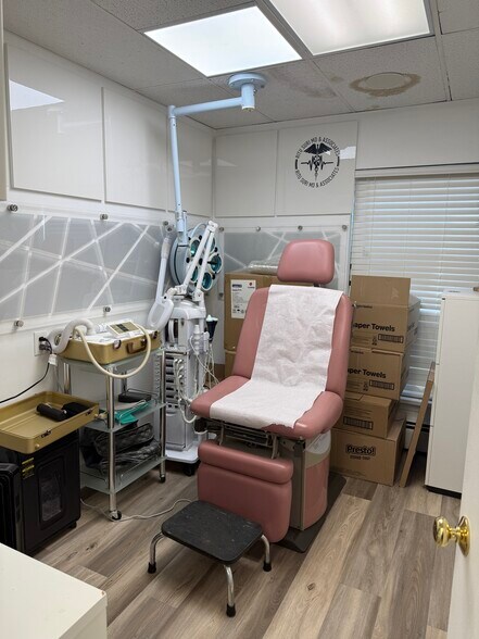 More Photos Of 245 Engle St, Englewood Coworking Space