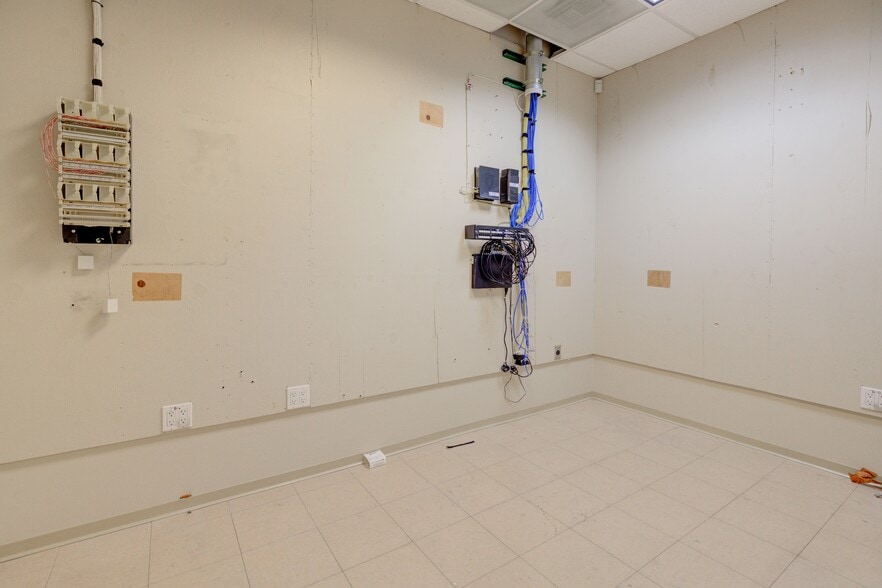 More Photos Of 3440 W Carson St, Torrance Loft Creative Space For Sale