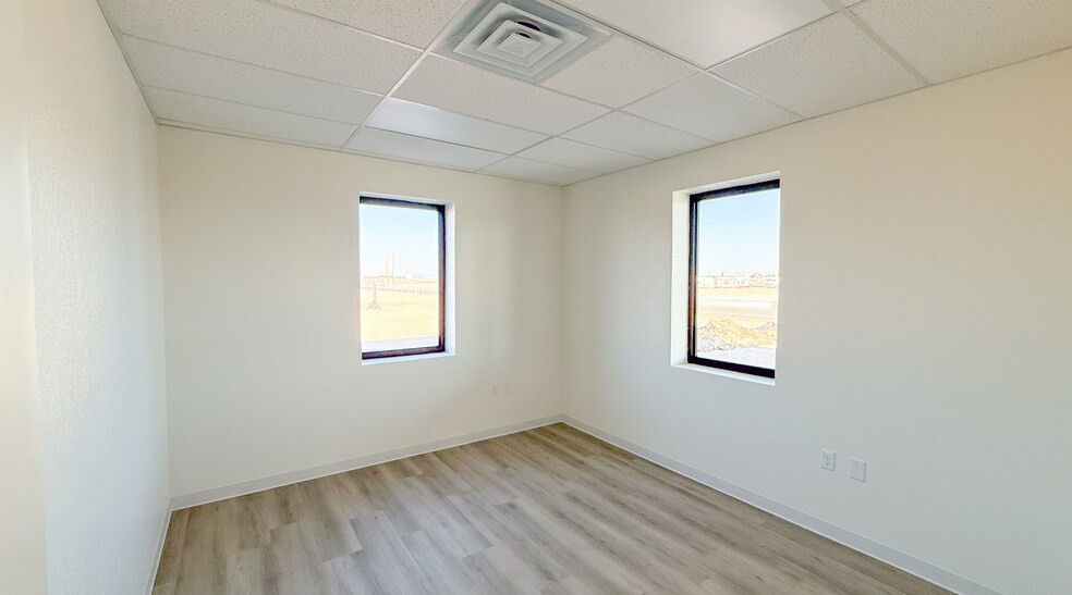 More Photos Of 4020 County 48 Rd, Midland Warehouse For Lease