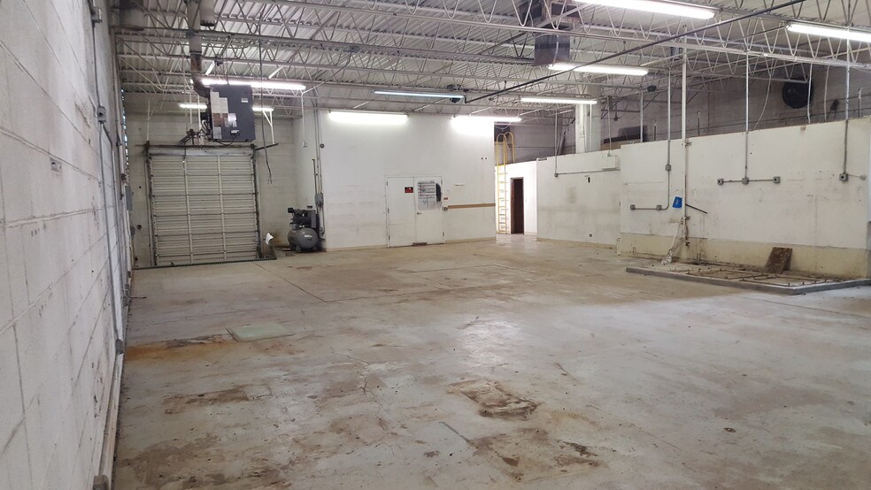 More Photos Of 2990 Larimer St, Denver Warehouse For Lease