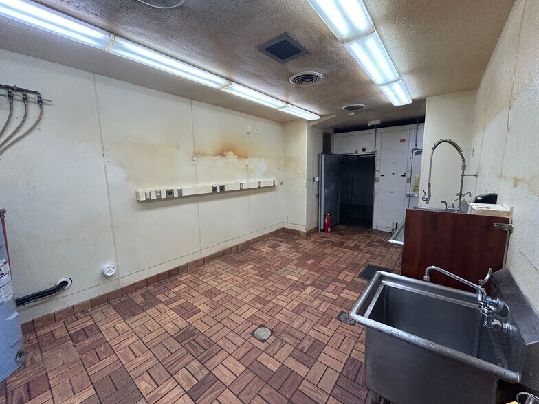 More Photos Of 1825 E Main St, Reedsburg Convenience Store For Sale