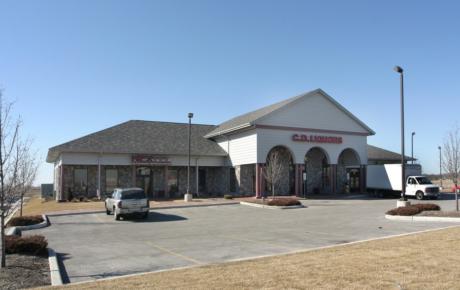 More Photos Of 24600 Route 52, Manhattan Storefront For Lease