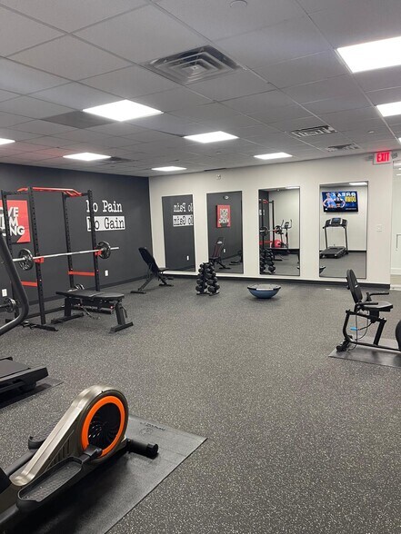 More Photos Of 399 Campus Dr, Somerset Office For Lease