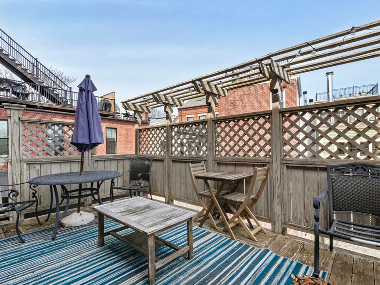 More Photos Of 43 Chestnut St, Boston Apartments For Sale