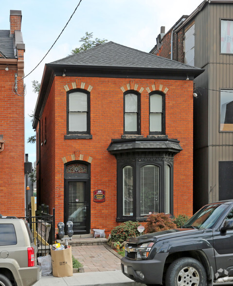 Primary Photo Of 19 Augusta St, Hamilton Office For Sale