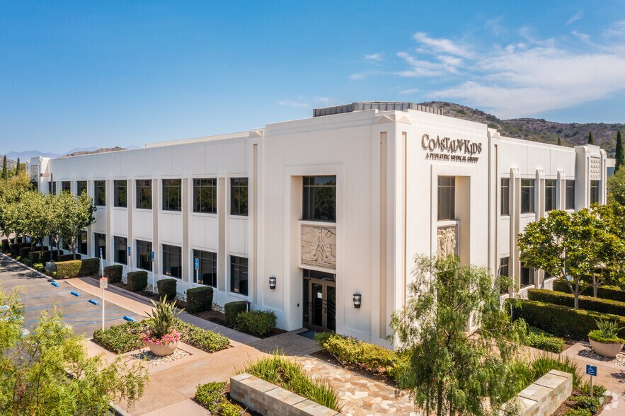 Primary Photo Of 333 Corporate Dr, Ladera Ranch Medical For Lease