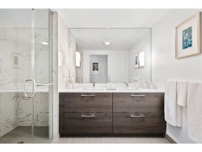 More Photos Of 1177 Market St, San Francisco Apartments For Lease