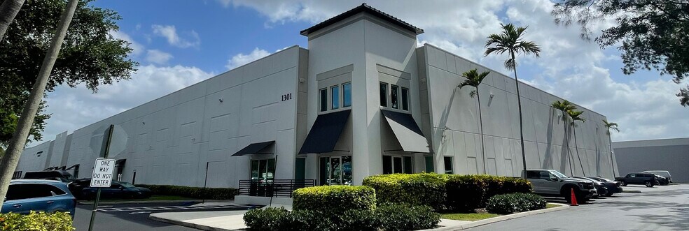 Primary Photo Of 1301-1304 NW 84th Ave, Doral Warehouse For Lease
