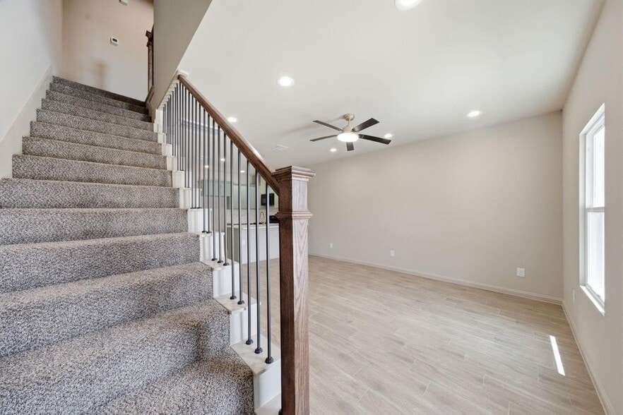 More Photos Of 10214 Carmencita Way, Houston Apartments For Sale