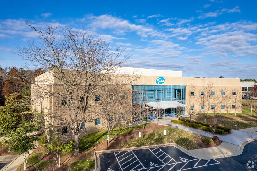 More Photos Of 7030 Kit Creek Rd, Morrisville Office For Lease