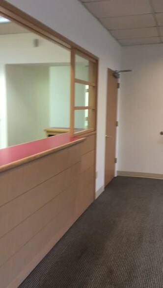 Primary Photo Of 17175 SW Tualatin Valley Hwy, Beaverton Medical For Lease