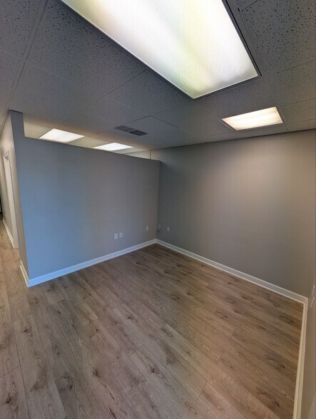 More Photos Of 10021 Park Cedar Dr, Charlotte Medical For Lease