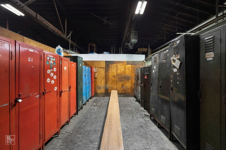 More Photos Of 2444 N Pulaski Rd, Chicago Warehouse For Sale
