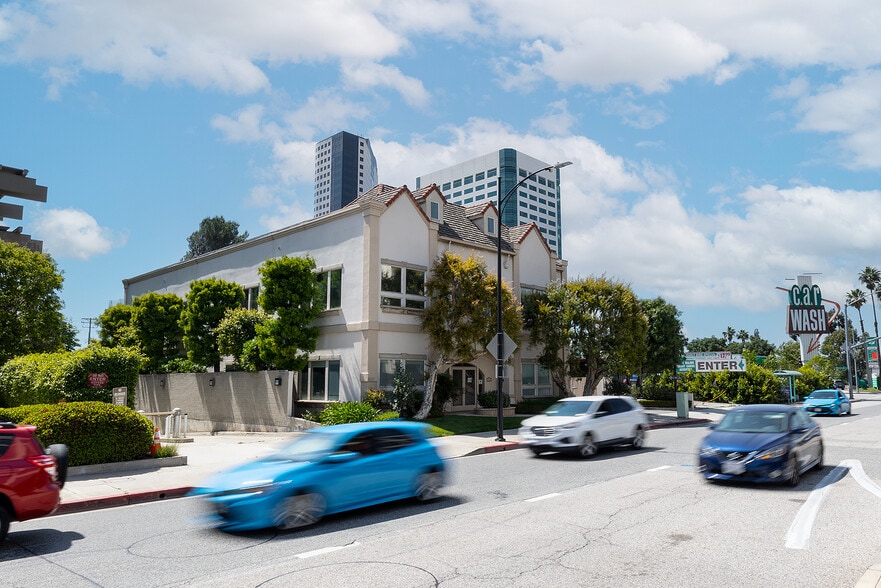 More Photos Of 115 N Hollywood Way, Burbank Loft Creative Space For Lease