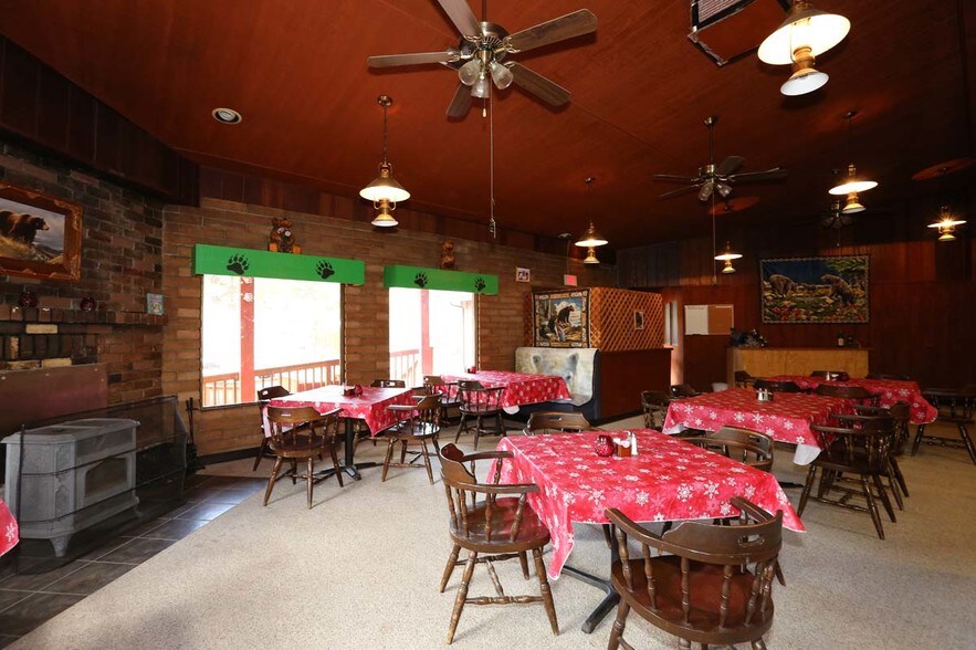 More Photos Of 7783 W Ralls Dr, Strawberry Restaurant For Sale