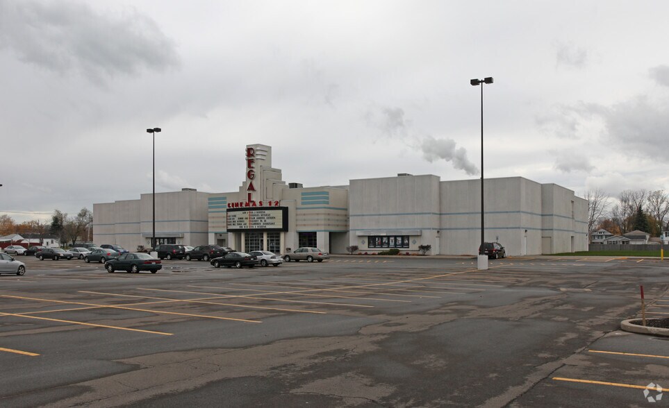 Primary Photo Of 720 Builders Way, Niagara Falls Movie Theatre For Sale