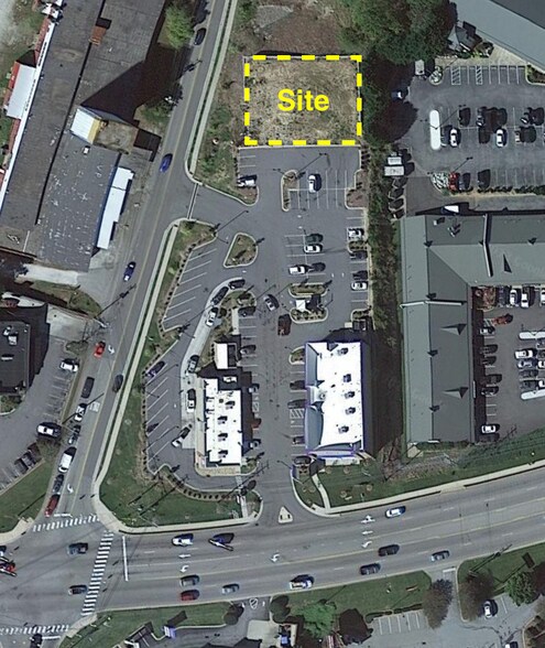 More Photos Of 226 Airport Rd, Arden Storefront For Sale