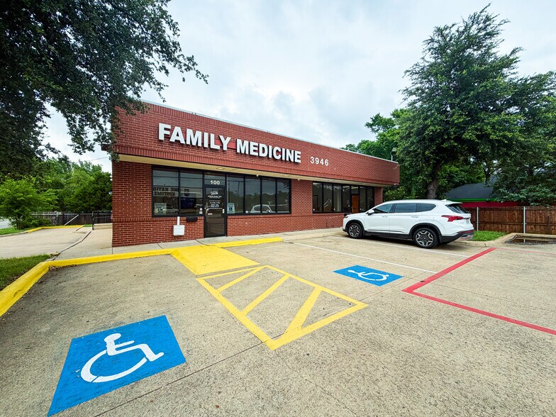 More Photos Of 3946 S Buckner Blvd, Dallas Office For Lease