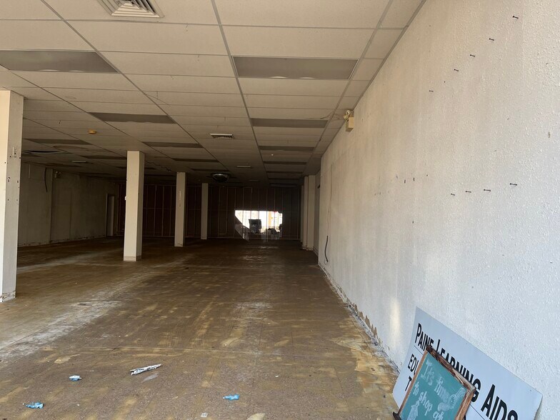 More Photos Of 1180 Easton Rd, Abington Storefront Retail Office For Sale