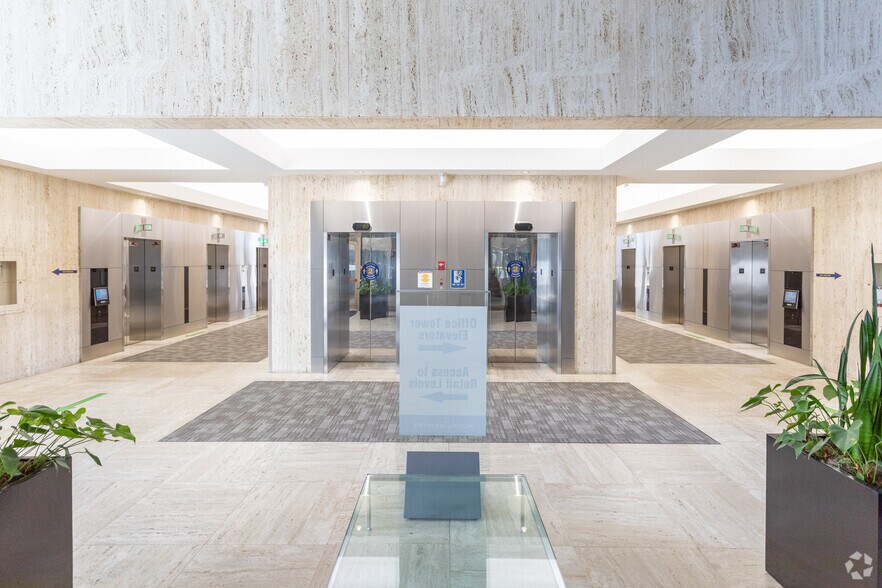 More Photos Of 1055 W Georgia St, Vancouver Coworking Space