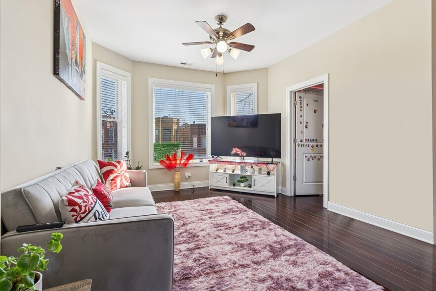 More Photos Of 2732 W Belmont Ave, Chicago Multifamily For Sale