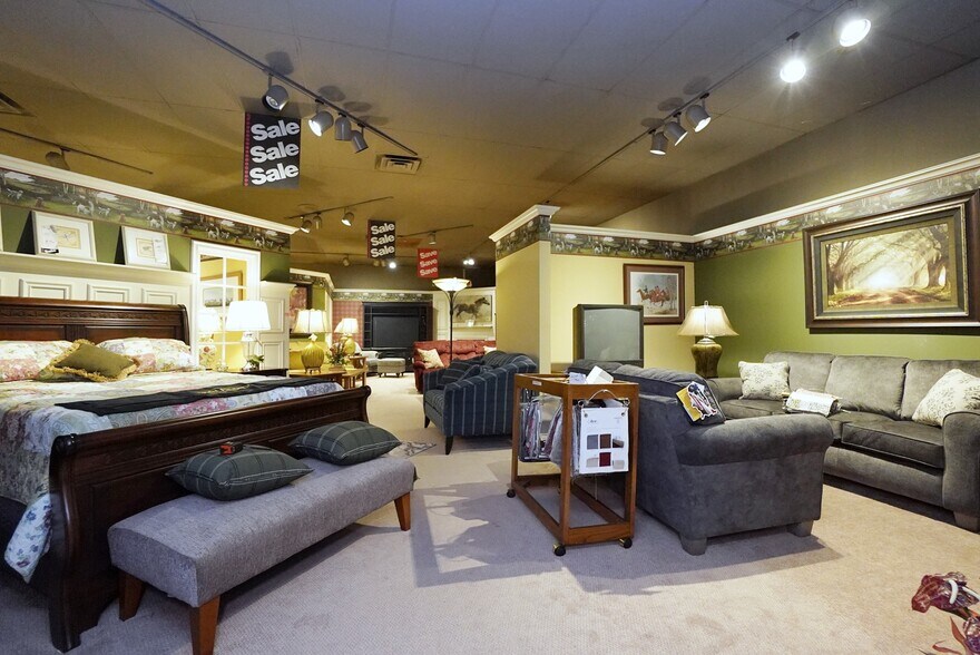 More Photos Of 1229 Castleton Ave, Staten Island Storefront For Lease