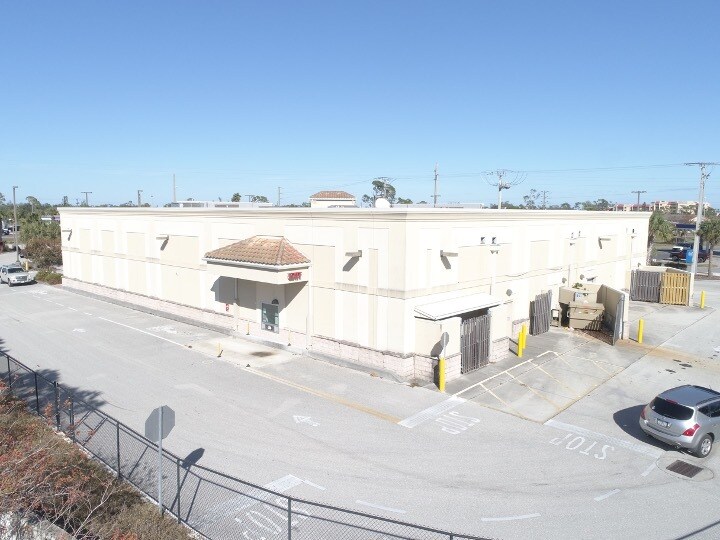 More Photos Of 3001 Tamiami Trl, Port Charlotte Drugstore For Sale