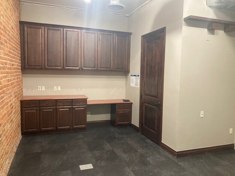 More Photos Of 2101-2107 Larimer St, Denver Loft Creative Space For Sale