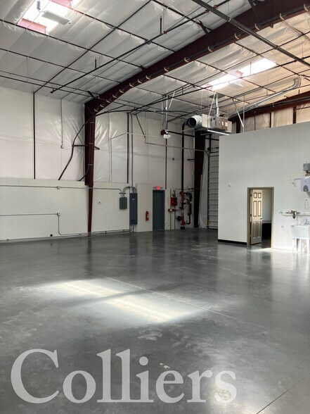 More Photos Of 3773 E Comstock Ave, Nampa Warehouse For Lease