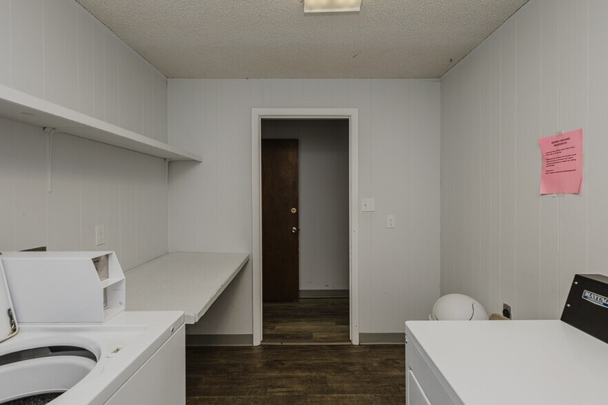 More Photos Of 3007 Sierra Pky, Hutchinson Apartments For Sale