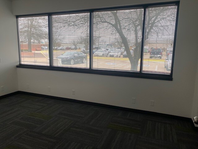 More Photos Of 300 E Walnut St, Evansville Telecom Hotel Data Hosting For Lease