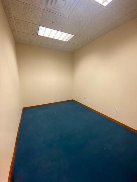 More Photos Of 11031 US Hwy 19 N, Port Richey Medical For Lease